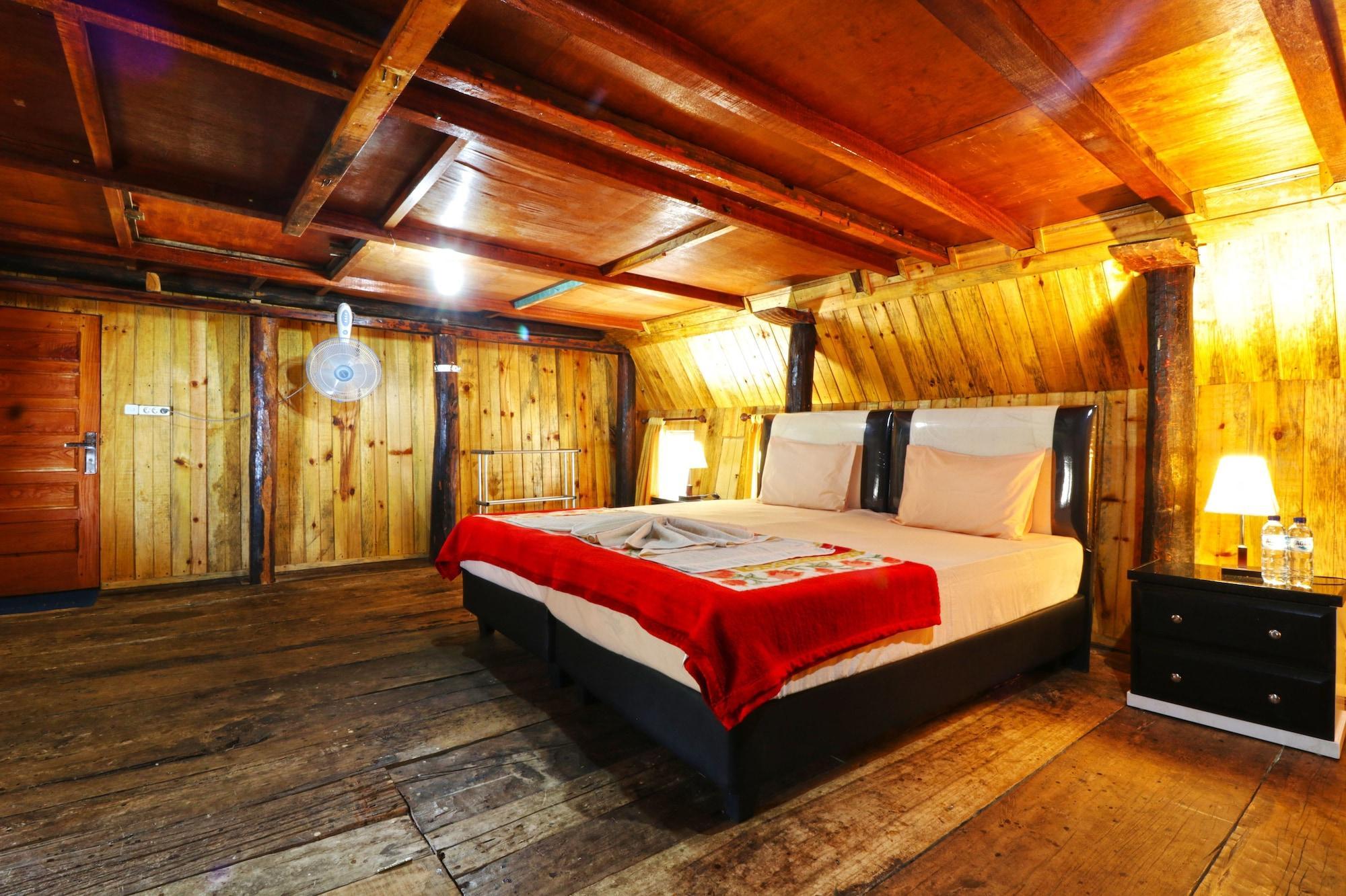 Tuk Tuk Timbul Bungalows Exteriör bild